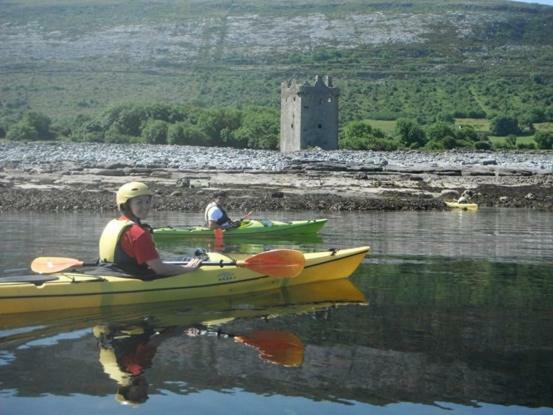 Ceol Na Dtonnta Hotel Doolin Exterior photo